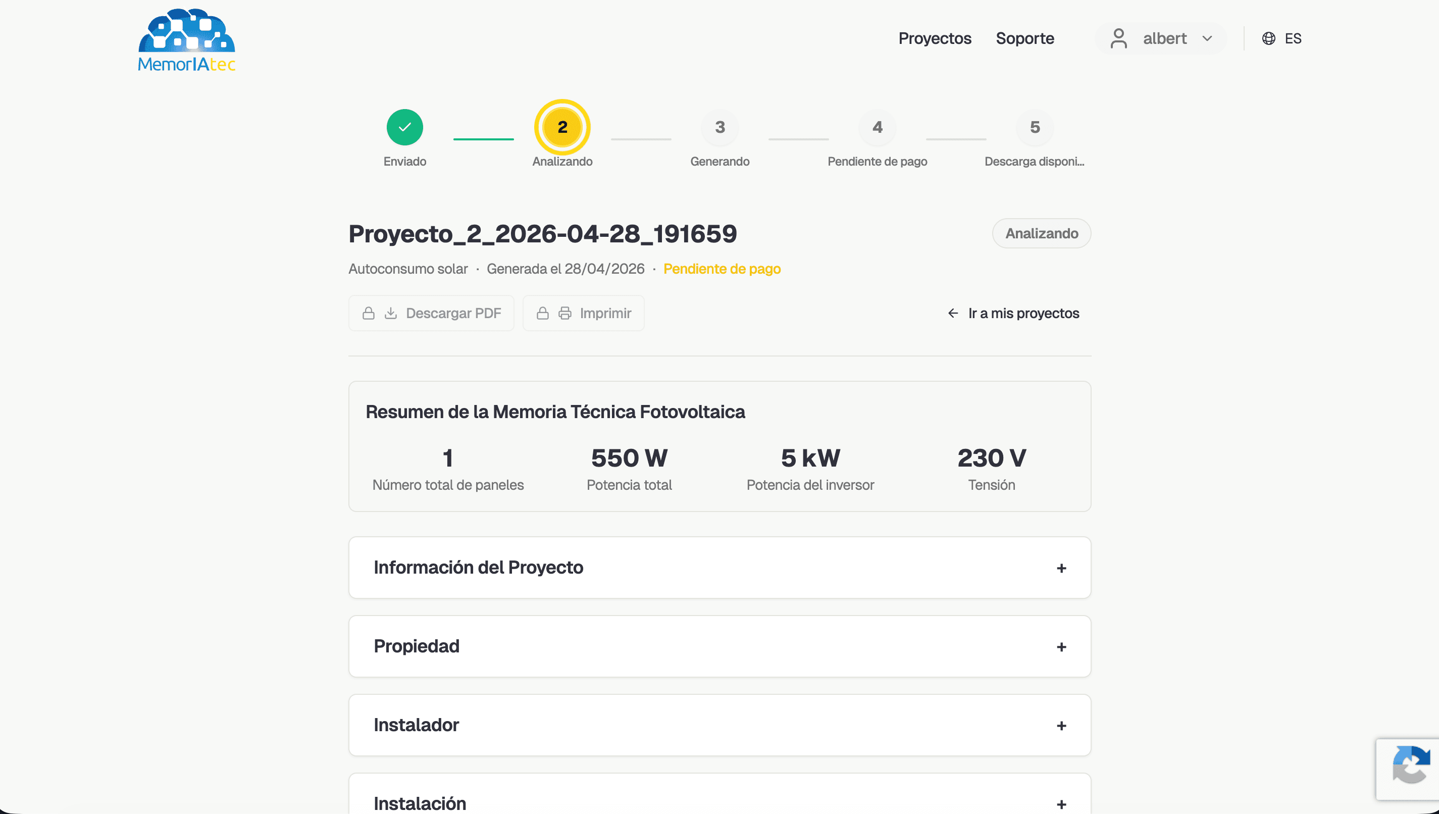 Barra de progreso mostrando la generación automatizada de la memoria técnica